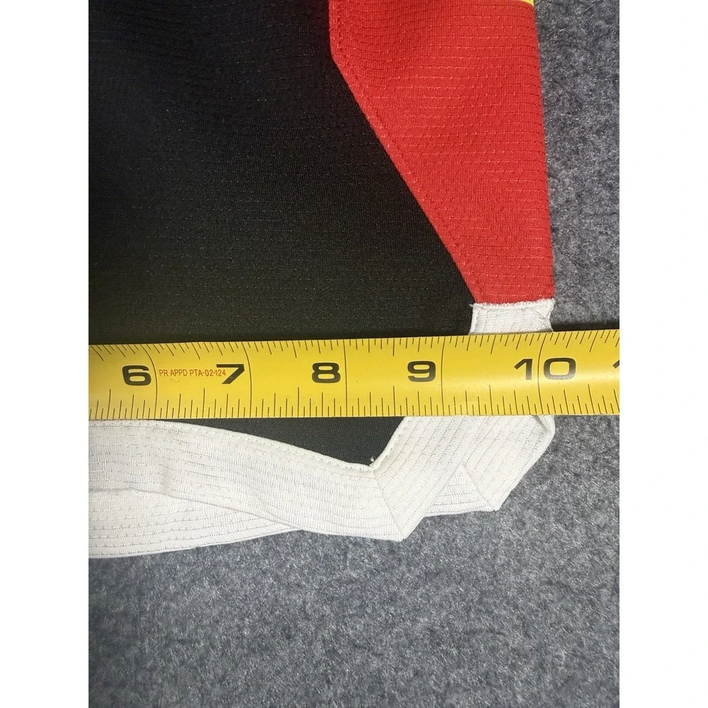 Nike Boys Elite Basketball Shorts Black and Red large